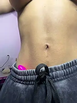 Tiffanny online show from May 7, 1:38 pm