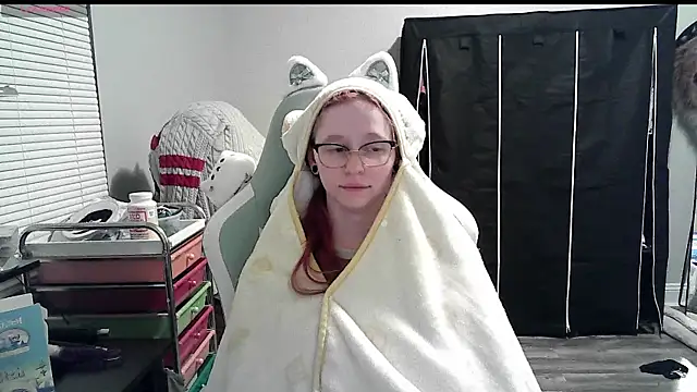 LilyFoxxx online show from January 11, 4:27 am