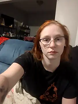 LilyFoxxx online show from September 21, 3:08 am