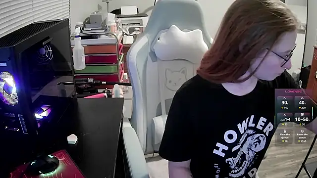 LilyFoxxx online show from March 9, 5:22 am