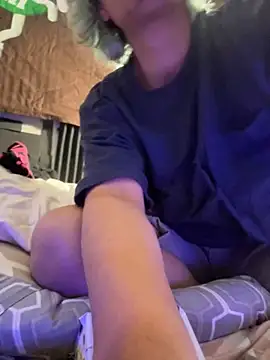 Snapshot of hornytbabe chatting on November 11, 11:54 am hornytbabe online show from November 11, 11:54 am