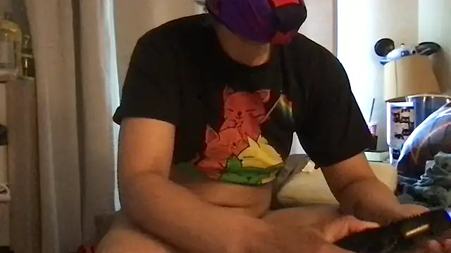 Snapshot of hornytbabe chatting on April 30, 9:41 pm hornytbabe online show from April 30, 9:41 pm
