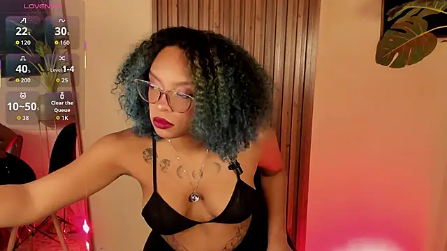 ened nessa online show from September 26, 12:42 pm