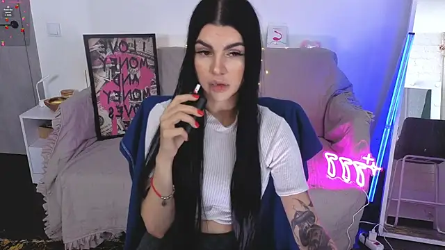 Tiffany lab online show from October 30, 1:23 pm