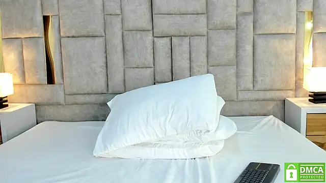 Snapshot of valtira_nova chatting on March 28, 8:08 pm valtira nova online show from March 28, 8:08 pm