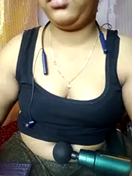 Snapshot of Super-Couple chatting on April 15, 6:26 pm Super-Couple online show from April 15, 6:26 pm