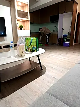 Snapshot of chiata410 chatting on March 21, 1:34 pm chiata410 online show from March 21, 1:34 pm