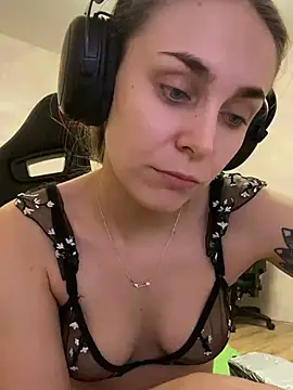 Burning girlss online show from December 30, 1:26 am