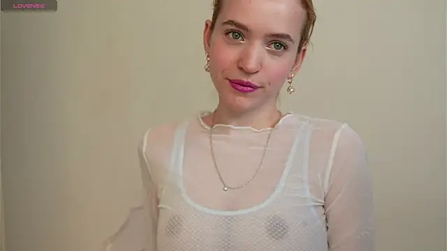 Snapshot of lolly_pie chatting on February 8, 3:53 pm lolly pie online show from February 8, 3:53 pm