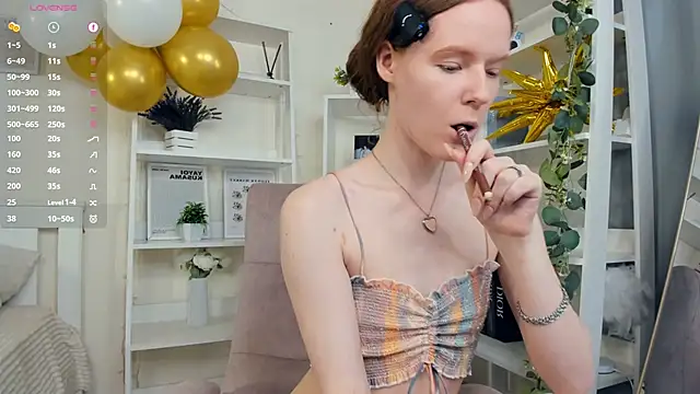 ZaraBluitt online show from May 16, 10:36 am