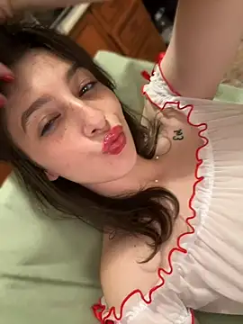 lolippp666 online show from May 15, 8:27 pm