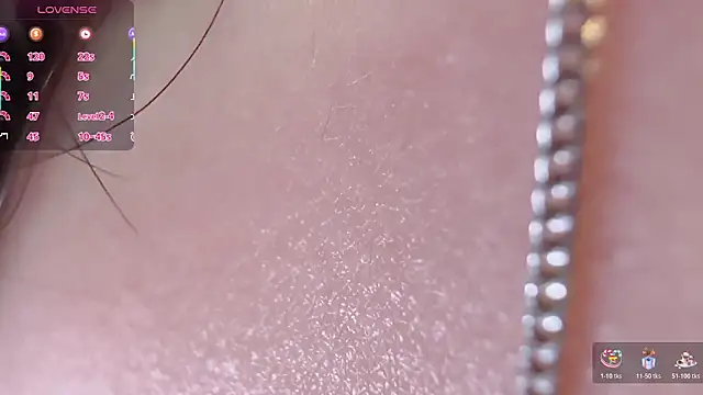 Snapshot of Unique-yiyi chatting on November 1, 4:20 pm Unique-yiyi online show from November 1, 4:20 pm