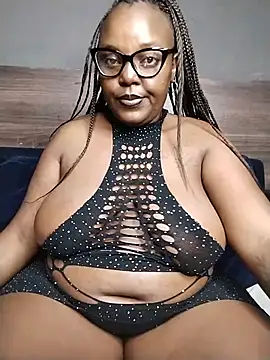 CHERRYYUMMY online show from March 14, 11:15 am