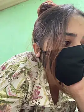 Black Glow online show from March 14, 3:58 pm