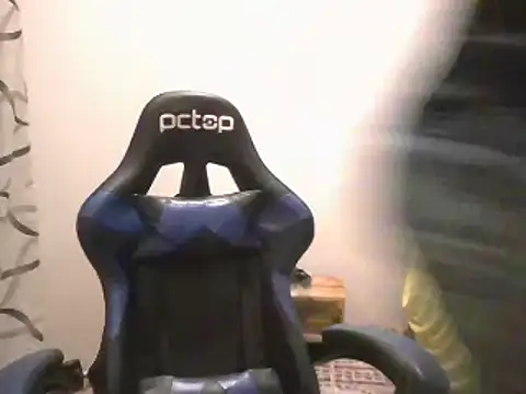 xNeverNoia  online show from December 9, 12:01 am