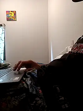 xNeverNoia  online show from December 9, 10:00 am