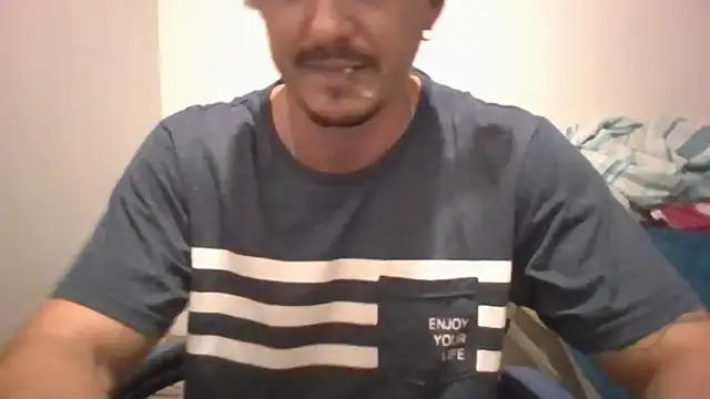 xNeverNoia  online show from December 31, 12:21 am