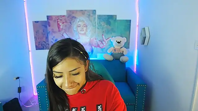 Snapshot of Sofi_hot_4m chatting on February 3, 12:25 pm Sofi hot 4m online show from February 3, 12:25 pm