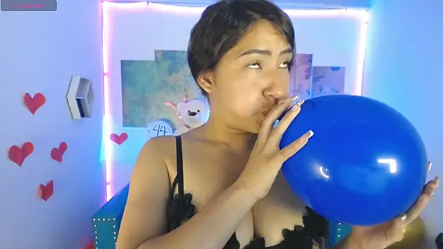 Snapshot of Sofi_hot_4m chatting on February 26, 4:35 pm Sofi hot 4m online show from February 26, 4:35 pm