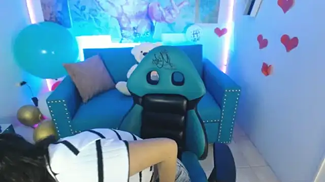 Snapshot of Sofi_hot_4m chatting on March 19, 12:34 pm Sofi hot 4m online show from March 19, 12:34 pm