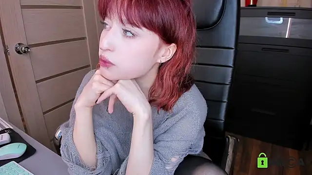 ElizaNik  online show from May 15, 11:34 pm