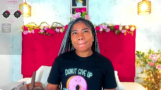 Snapshot of SilvannaFit chatting on September 27, 11:37 am SilvannaFit online show from September 27, 11:37 am