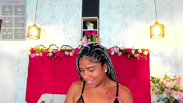 Snapshot of SilvannaFit chatting on October 1, 12:00 pm SilvannaFit online show from October 1, 12:00 pm