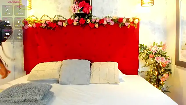 Snapshot of SilvannaFit chatting on October 8, 10:46 am SilvannaFit online show from October 8, 10:46 am