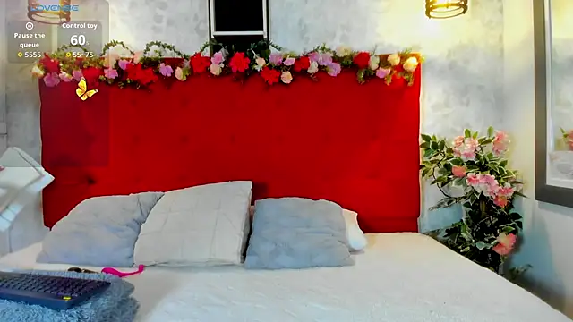 Snapshot of SilvannaFit chatting on October 20, 12:16 pm SilvannaFit online show from October 20, 12:16 pm