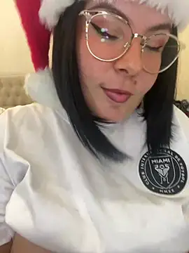 SoshyBaby online show from December 17, 9:27 pm