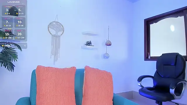 Snapshot of saray_halam chatting on September 22, 6:10 pm saray halam online show from September 22, 6:10 pm