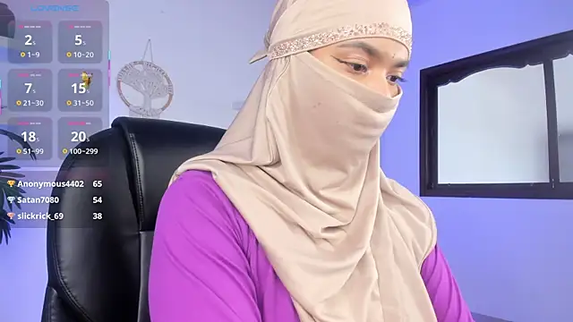 Snapshot of saray_halam chatting on September 26, 6:01 pm saray halam online show from September 26, 6:01 pm