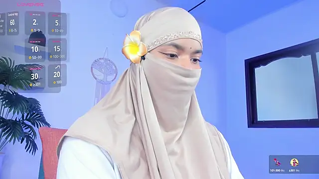 Snapshot of saray_halam chatting on October 12, 9:58 pm saray halam online show from October 12, 9:58 pm