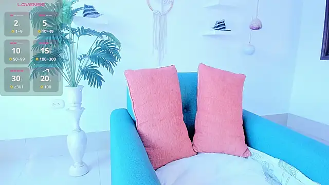 Snapshot of saray_halam chatting on October 17, 6:10 pm saray halam online show from October 17, 6:10 pm