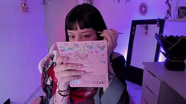 Francesca1  online show from February 22, 7:03 pm