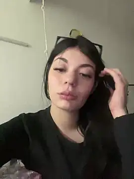 candycamiila online show from August 1, 8:02 am