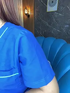 Snapshot of Aaliyah_Salma chatting on March 23, 6:01 pm Aaliyah Salma online show from March 23, 6:01 pm