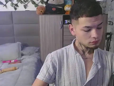 MarceloMilk online show from November 4, 4:55 am