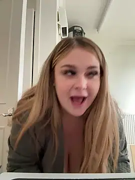blairbella online show from January 6, 11:07 am