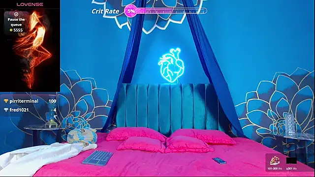 Snapshot of Lunamistyc chatting on October 10, 7:46 pm Lunamistyc online show from October 10, 7:46 pm