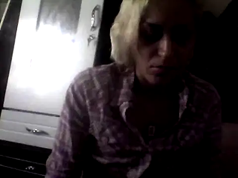Snapshot of ariana_crazzy chatting on February 22, 7:12 am ariana crazzy online show from February 22, 7:12 am