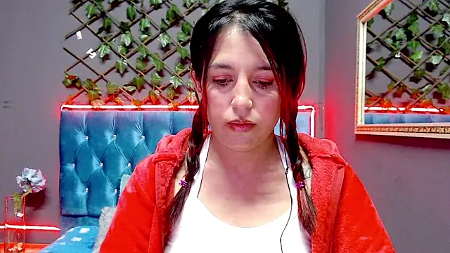 Snapshot of IVY_FOX chatting on December 11, 8:58 am IVY FOX online show from December 11, 8:58 am