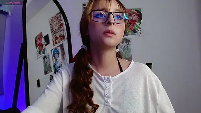 Snapshot of CelesteAyase chatting on April 15, 12:50 am CelesteAyase online show from April 15, 12:50 am