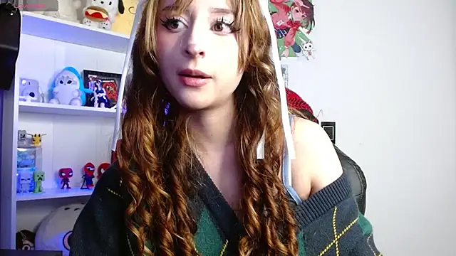 Snapshot of CelesteAyase chatting on May 22, 1:02 am CelesteAyase online show from May 22, 1:02 am
