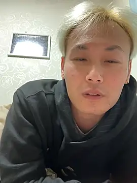 Snapshot of kouji8800 chatting on January 8, 12:58 pm kouji8800 online show from January 8, 12:58 pm