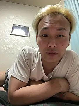 Snapshot of kouji8800 chatting on January 15, 12:25 pm kouji8800 online show from January 15, 12:25 pm