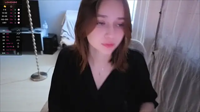 SweetLinaa online show from April 27, 1:31 pm