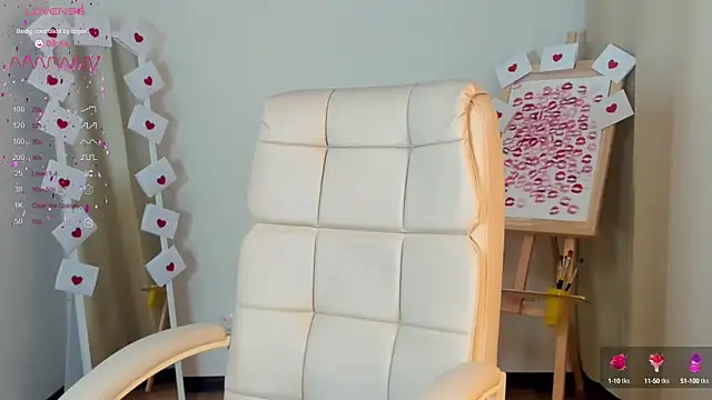 Snapshot of Evacadooo chatting on February 23, 2:40 am Evacadooo online show from February 23, 2:40 am