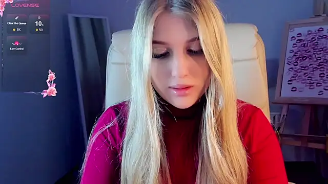 Snapshot of Evacadooo chatting on March 16, 2:53 am Evacadooo online show from March 16, 2:53 am