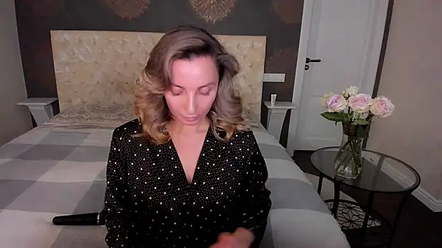 AllisonWilliams online show from October 15, 5:13 pm